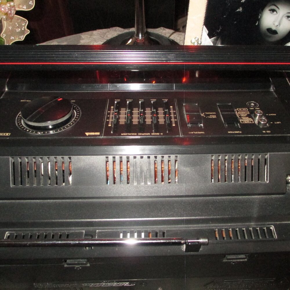 JVC Portable Component System/PC-V77 - Picture 8 of 16